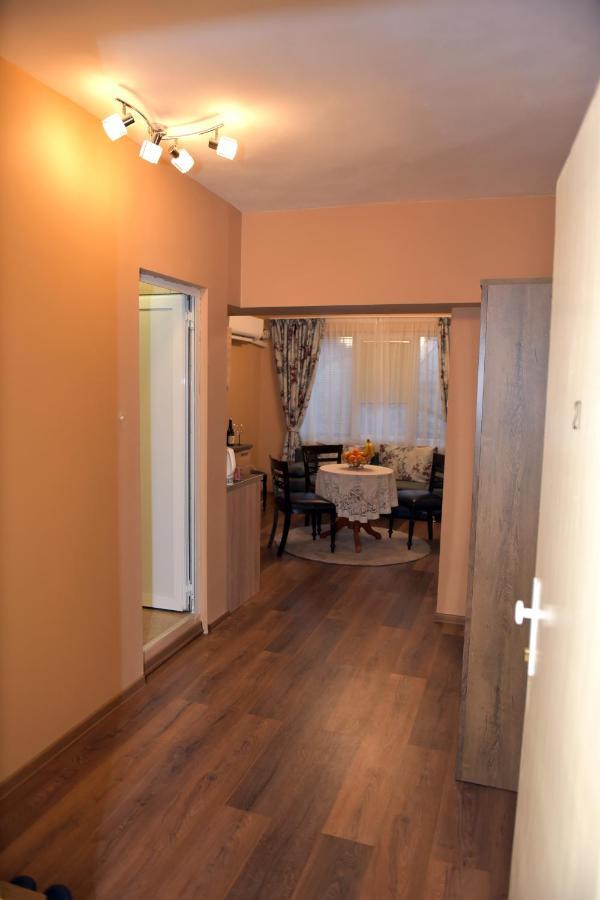וארנה City Apartments מראה חיצוני תמונה